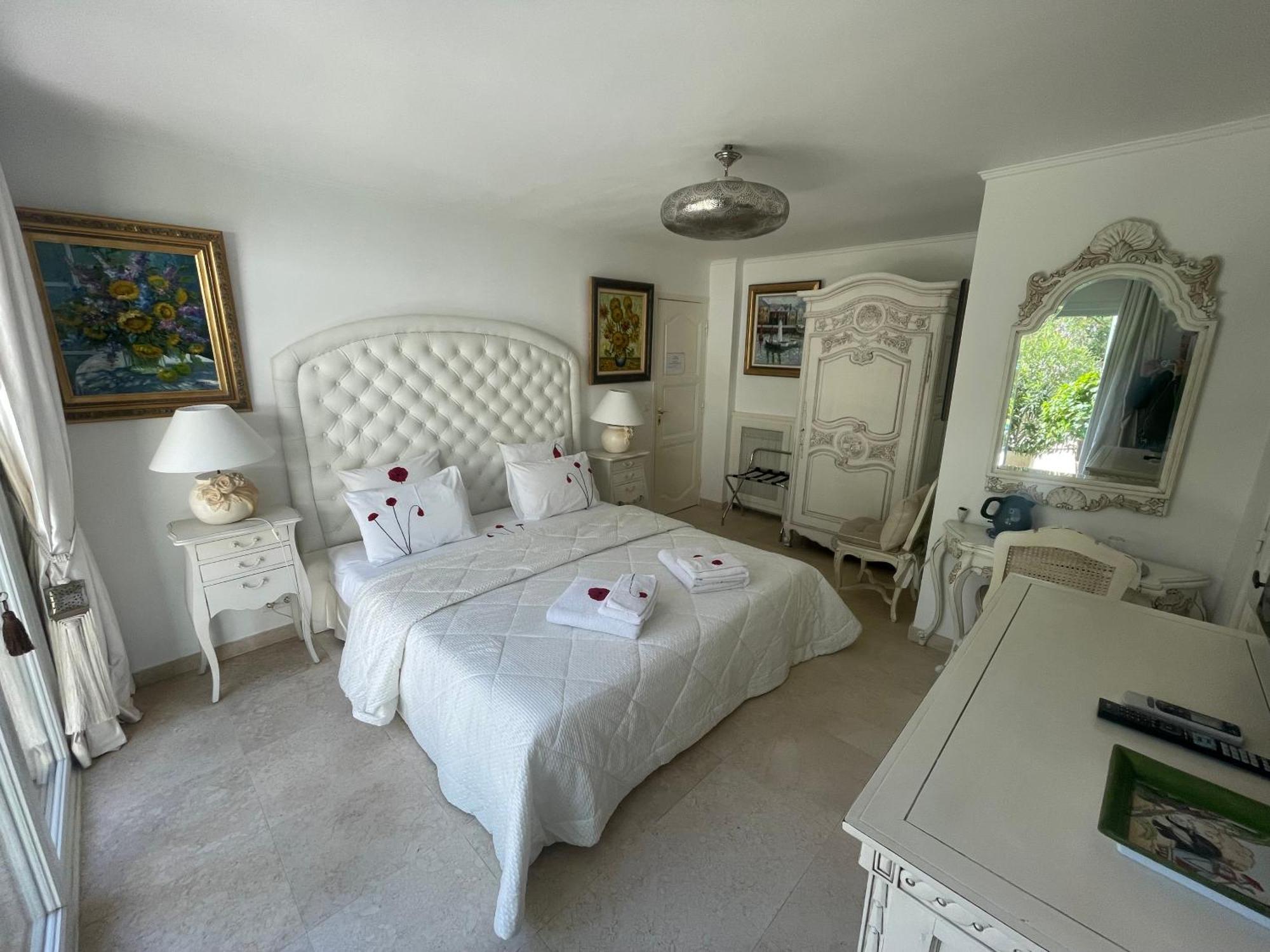 La Bergerie B&B Vence Exteriör bild